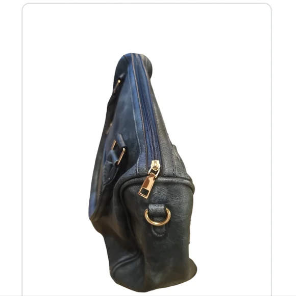 Genuine Leather Beautiful Design Women's Bag. - Picture 4 of 16